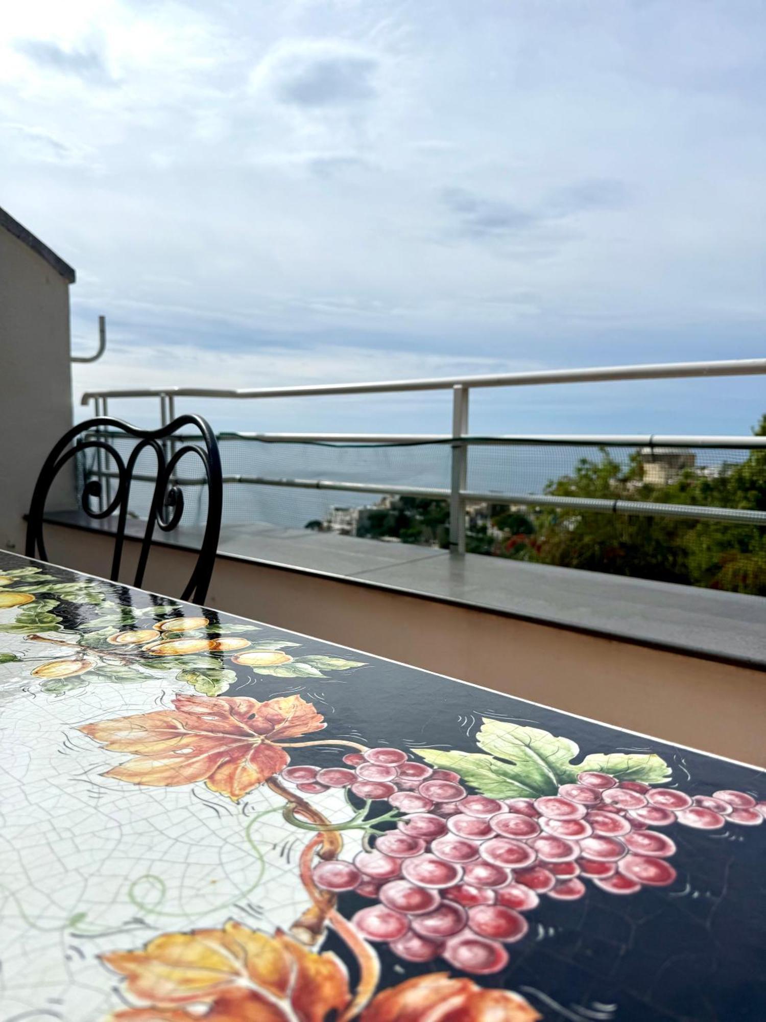 Venus Apartment Positano Bagian luar foto