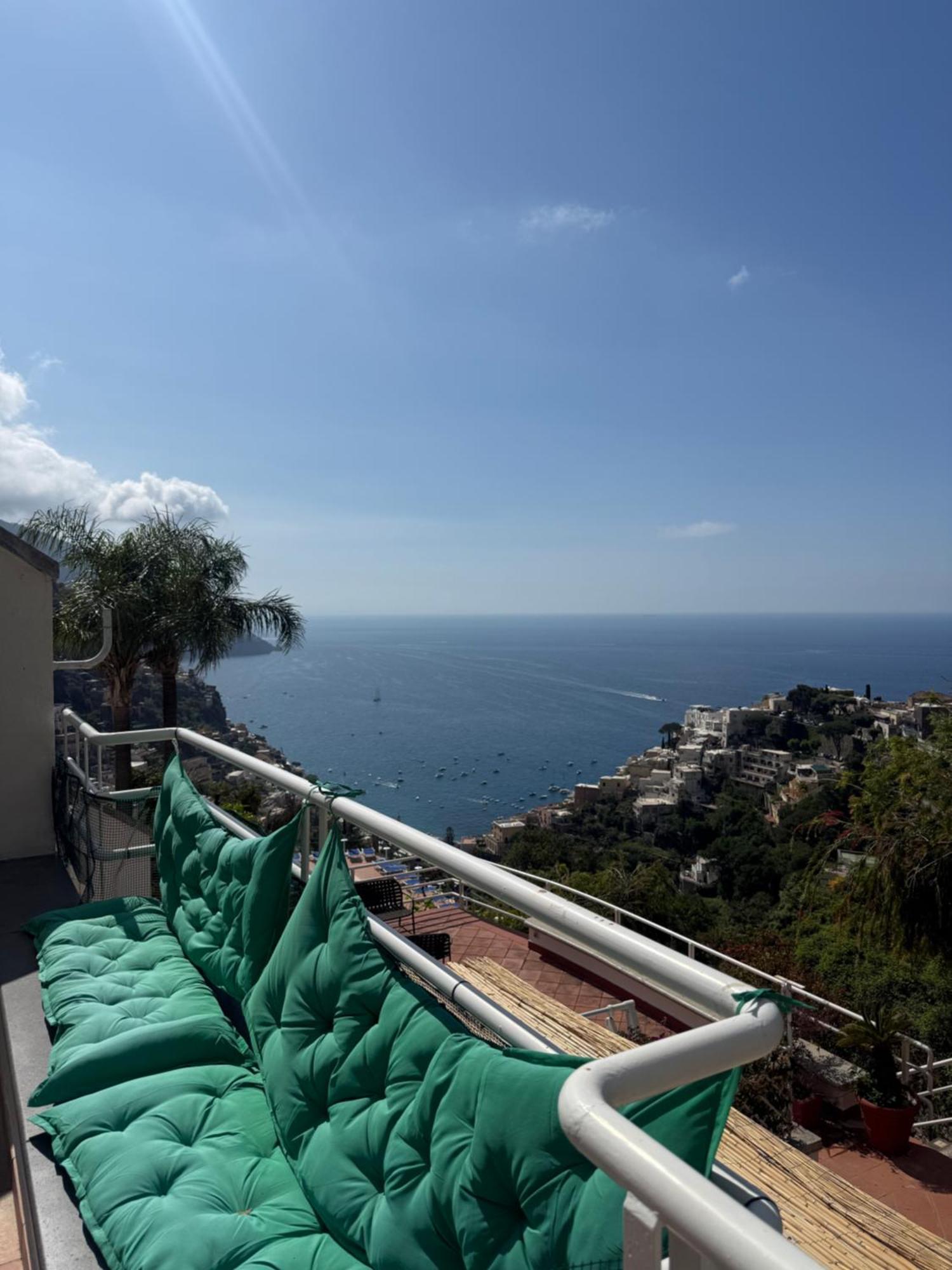 Venus Apartment Positano Bagian luar foto
