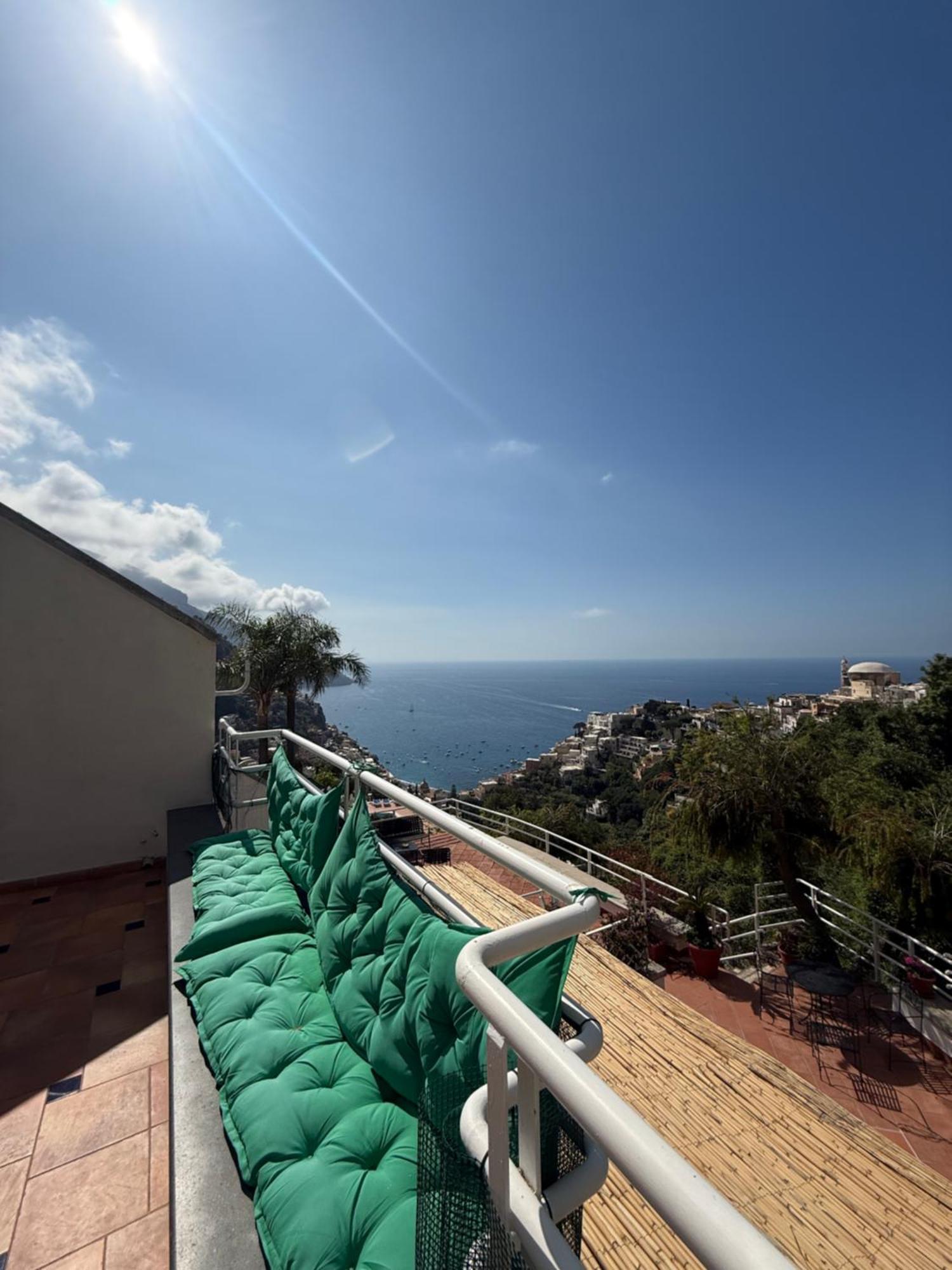 Venus Apartment Positano Bagian luar foto