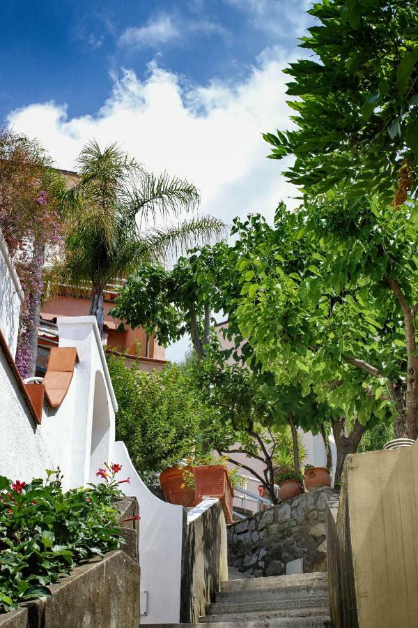 Venus Apartment Positano Bagian luar foto