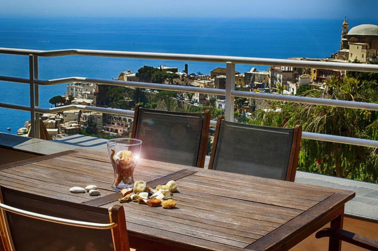 Venus Apartment Positano Bagian luar foto