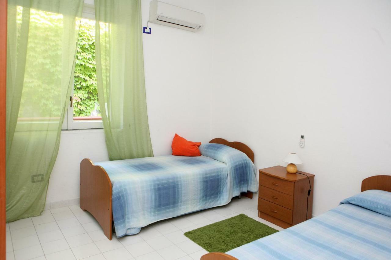 Venus Apartment Positano Bagian luar foto