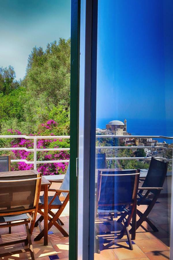 Venus Apartment Positano Bagian luar foto